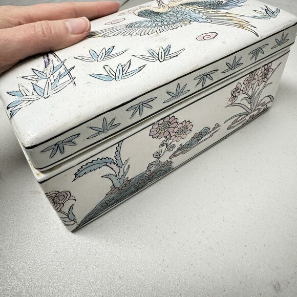 Vintage Chinese Ceramic Trinket Box 8.75" With Lid Crane Bird Floral Home Decor - Picture 13 of 13